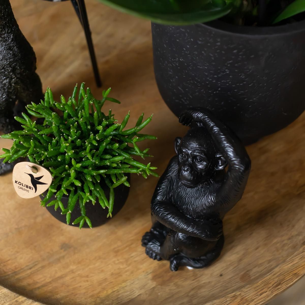 Ornament Affe sitzend in Schwarz